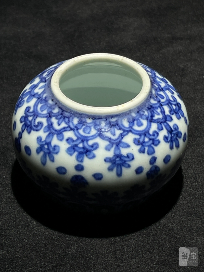 清雍正 青花花卉纹水盂 - 图5
